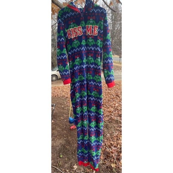 Christmas Blue Kiss Me Mistletoe Hohoho Union Suit Sleeper Adult Small - Picture 2 of 8